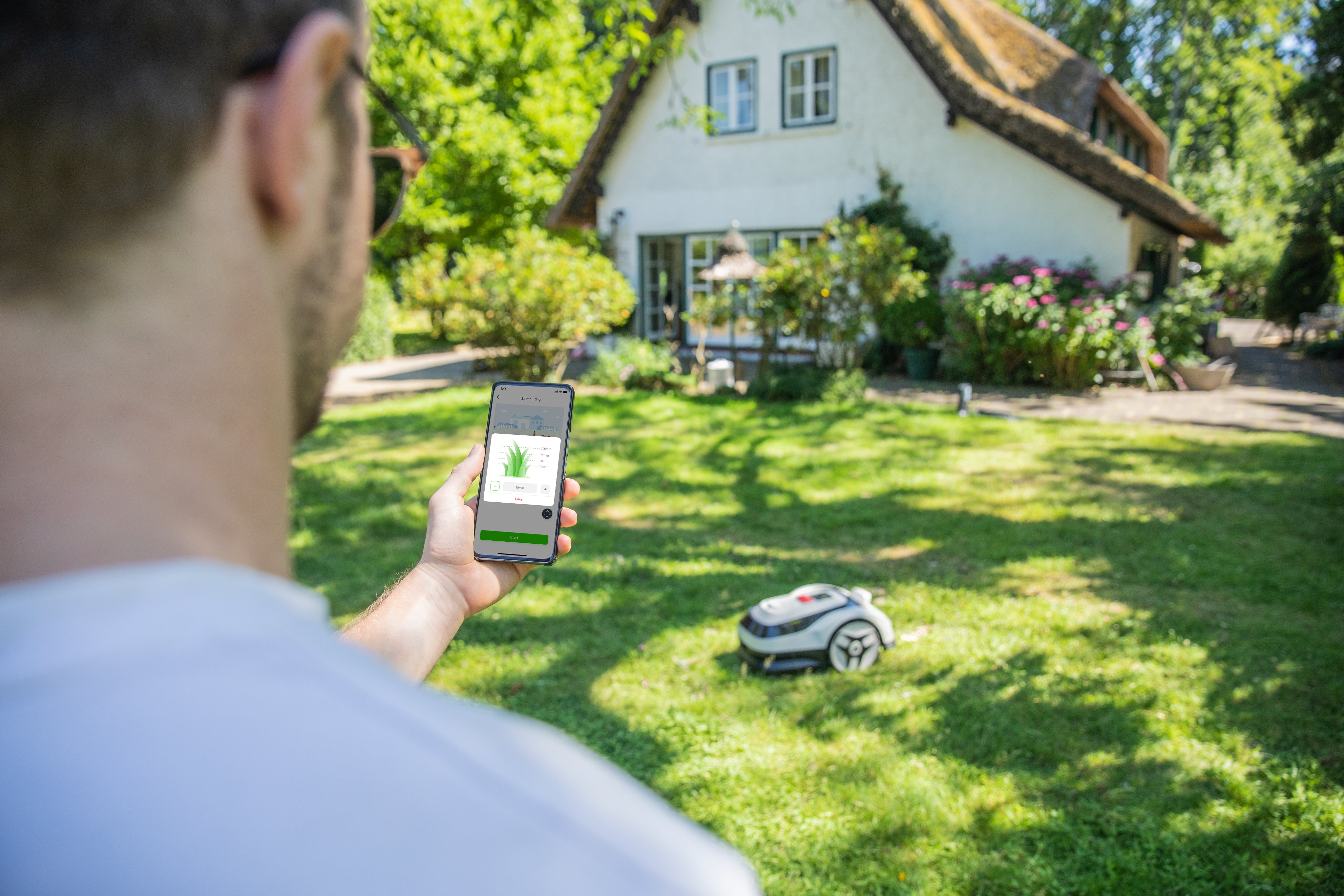 RoboUP Raccoon 2 SE Robotic Lawn Mower up to 600 m² without Boundary Wire & RTK